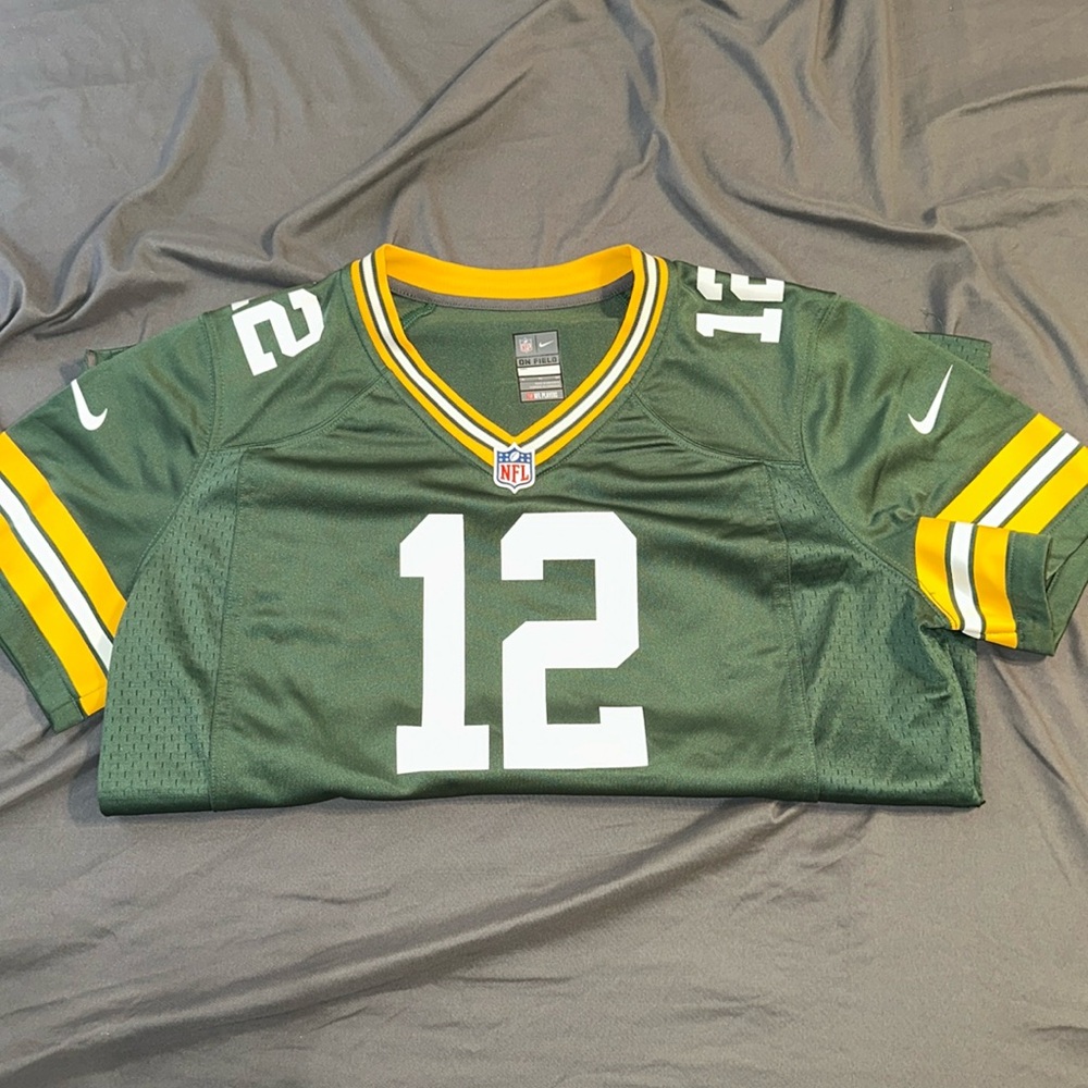 Women’s Aaron Rodger’s Nike Green Bay Packers Jersey XL